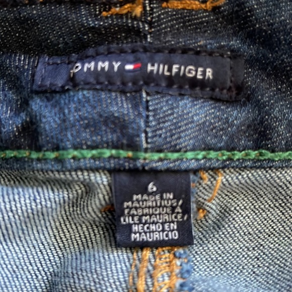 Tommy Hilfiger Denim Mini Skirt, size 6 - Picture 3 of 3